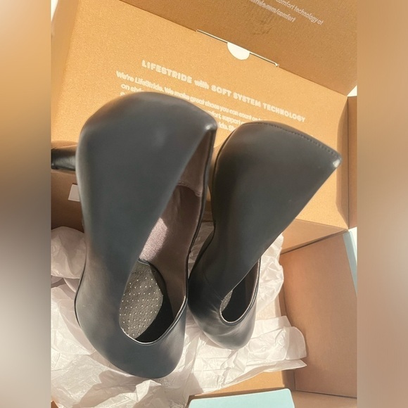 Navy Blue Heels - Picture 7 of 10